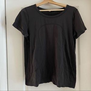 Lululemon Swiftly Breathe Relaxed Short Sleeve